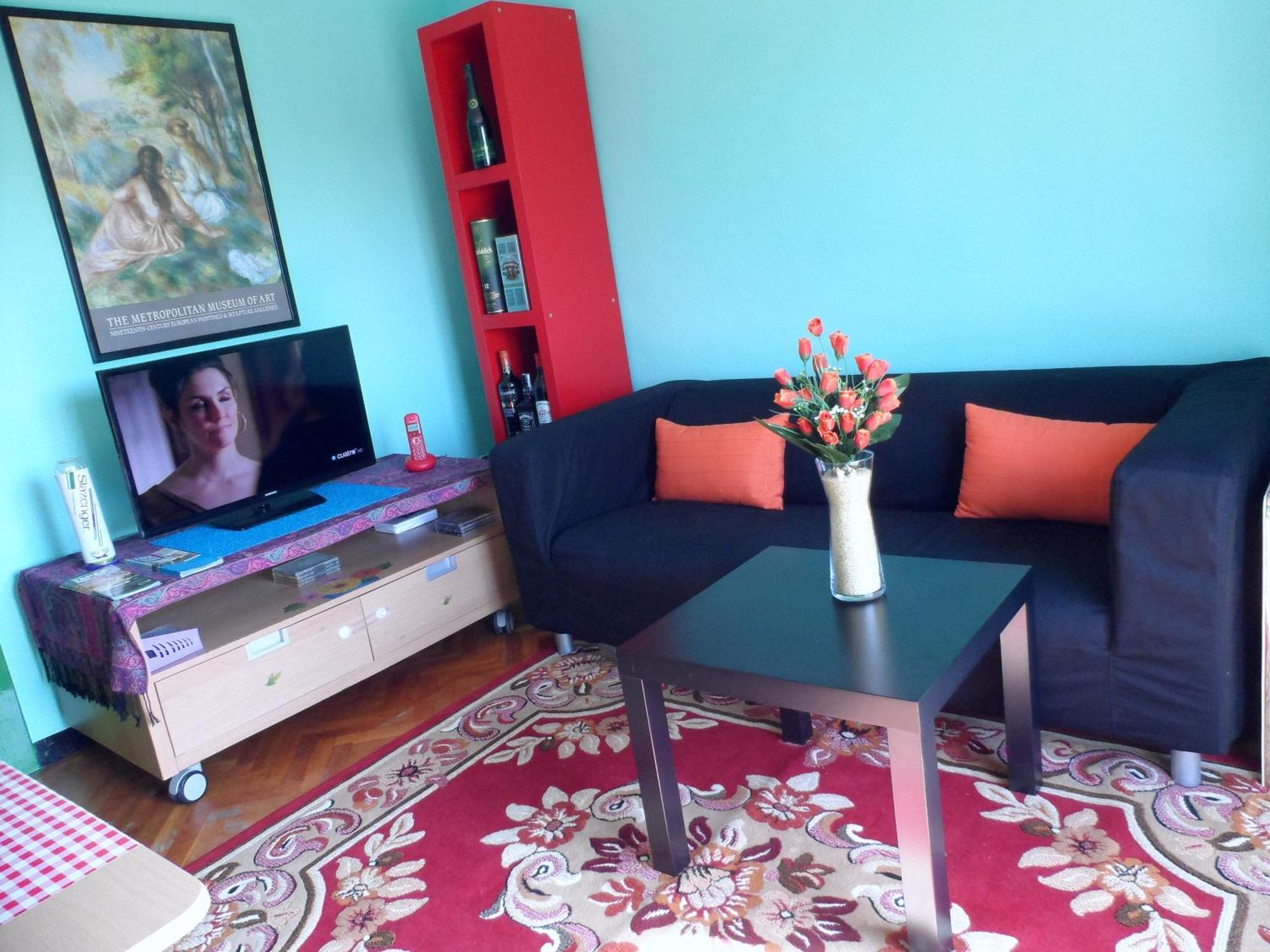 Cheap Booking Rooms โอสปิตาเล็ต เดอ โยเบรกัต ภายนอก รูปภาพ